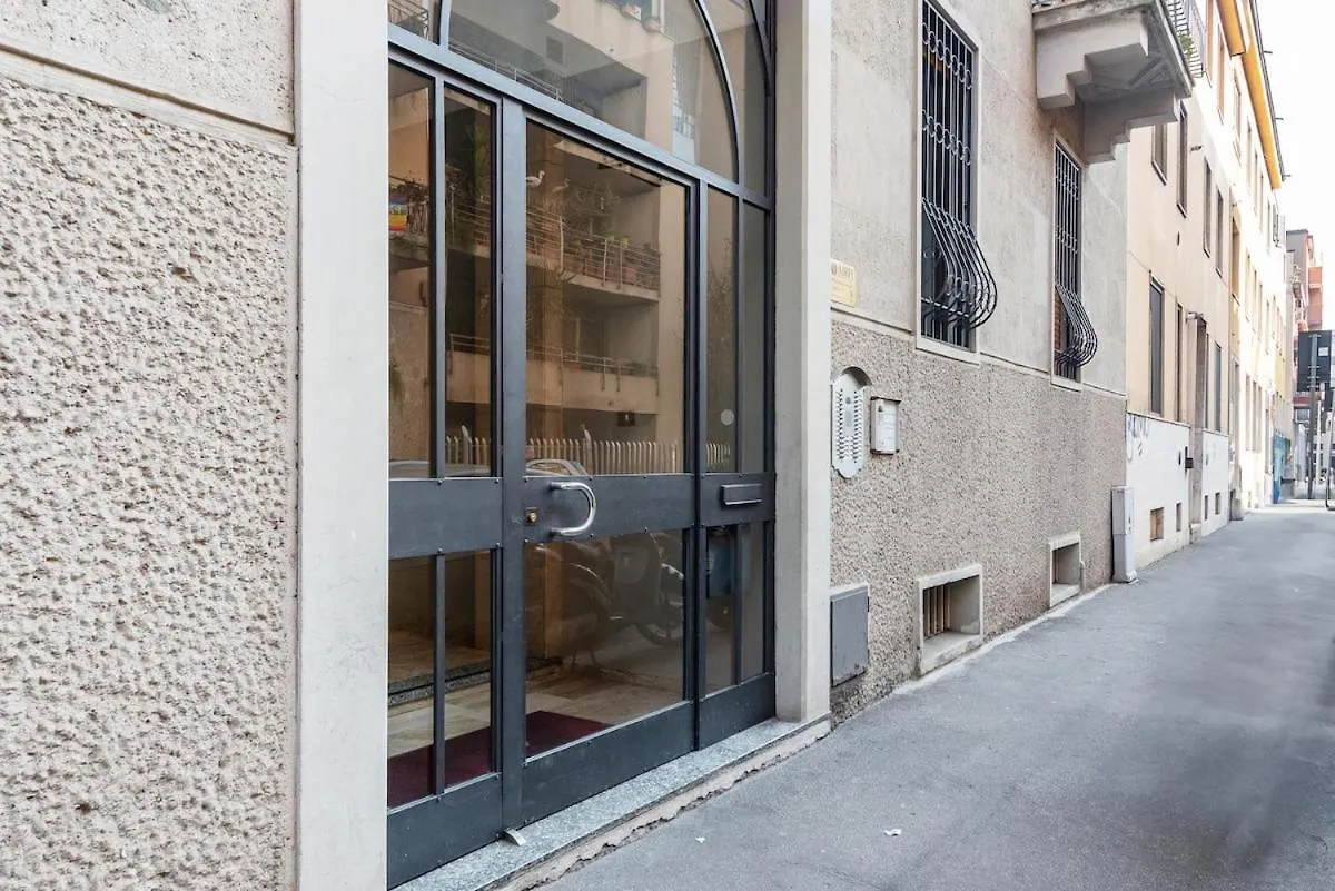 Trilocale Gorki Savona Apartment Milan Italy